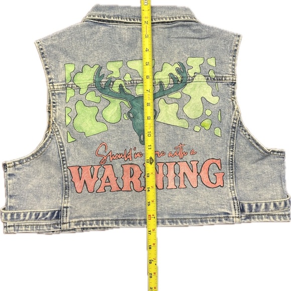 Morgan Wallen - Akira Cropped Denim Vest - Picture 3 of 6